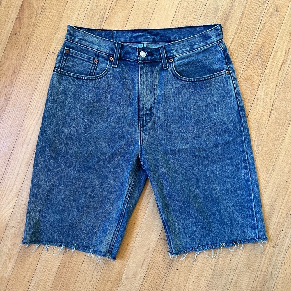 Levi’s 569 Cut Off Denim Shorts- 31